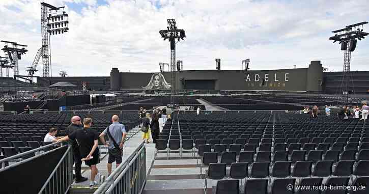In extra gebauter Arena: Adeles Konzertreihe in München
