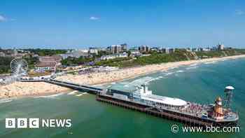 Teenager in hospital after seafront stabbing