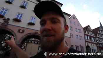 YouTuber im Nordschwarzwald: Amerikanischer Tourist erkundet "beautiful" Calw - und hat viele Fragen