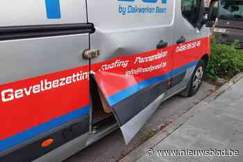 Dieven breken minstens vijf verschillende bestelwagens open, politie opent onderzoek: “Ze hadden het op gereedschap gemunt”