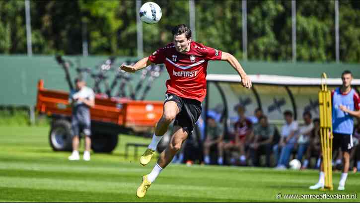Almere - Almeerse voetballer Jurgen Ekkelenkamp verkast van België naar Italië