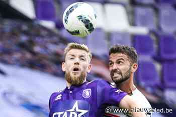 Siebe Schrijvers ziet dat plaatsjes duur worden bij OH Leuven: “Concurrentie is goed voor de ploeg”