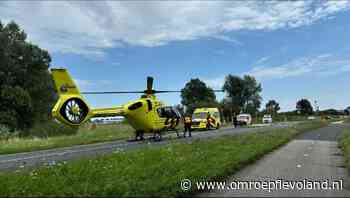 Almere - Fietser zwaargewond door botsing met auto in Almere Buiten