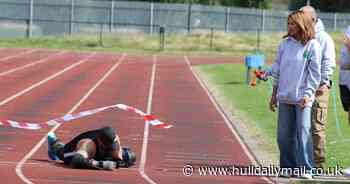 The moment a crawling world record was set in Hull for a very worthy cause