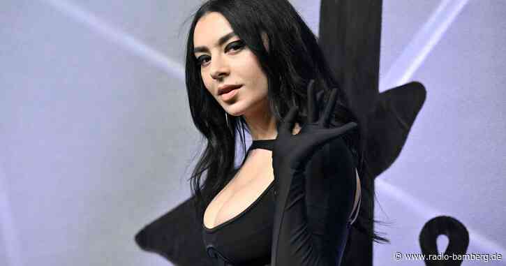 Charli XCX veröffentlicht gemeinsamen Song mit Billie Eilish