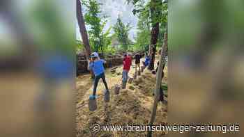 Auf dem Peiner Eichhörnchenpfad geht es um blindes Vertrauen