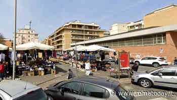 Dramma a Ostia: uomo muore davanti al mercato