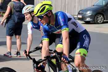 Kyano Cottignies op het podium in Ronde van Aragon