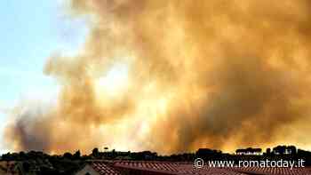 Incendio a Castelnuovo di Porto: attivato lo stato di maxi emergenza