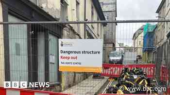 A39 to reopen after dangerous building closure