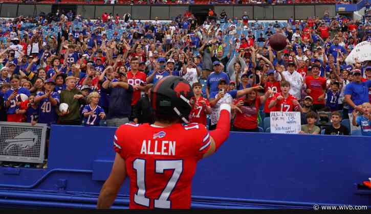4 takeaways from Bills stadium practice: Josh Allen wears black hat, gets hero's welcome