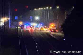 E314 urenlang afgesloten door zwaar ongeval, hulpdiensten komen massaal ter plaatse