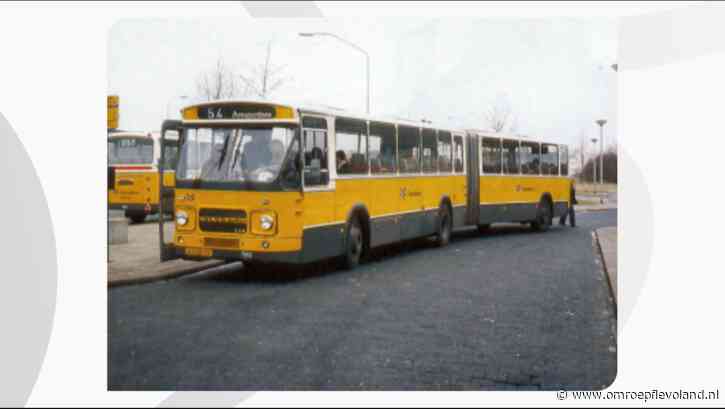 Lelystad - In de jaren '70 naar Amsterdam? 'In de bus over de Oostvaardersdijk ontstonden vriendschappen'