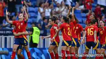 Spaanse voetbalsters ontsnappen aan uitschakeling tegen Colombia