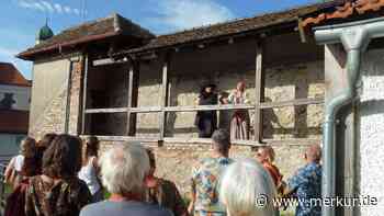 Theaterspaziergang führt die Teilnehmer durch drei Jahrhunderte Stadtgeschichte