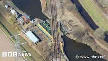 Canal closed for faulty sliding bridge repairs