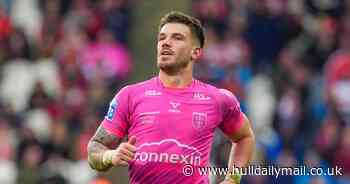 Oliver Gildart sparks debate after light-hearted post about being 'robbed' of a try at Warrington