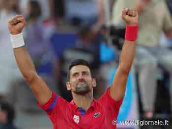 Djokovic si ricopre d'oro: batte Alcaraz e stravince la medaglia più importante