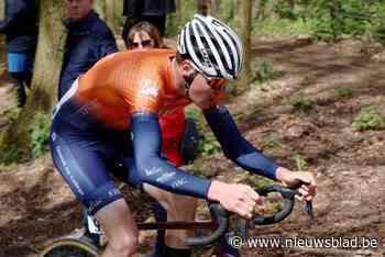Miel Dekien en Siebe Bauwens op het podium in Torhout-Rozevelde