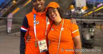 Gouden medaille maakt moeder van estafetteloper Isaya Klein Ikkink trots: ‘Het is nog heel onwerkelijk’