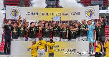 Feyenoord pakt Johan Cruijff Schaal na penalty's en ongekend spektakelstuk tegen PSV