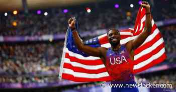 Showman Noah Lyles kroont zich tot olympisch kampioen op de 100 meter