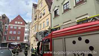 Rauch im Geschäft: Feuerwehr rückt in Altstadt aus