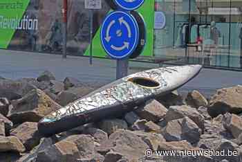 Dieven aan de haal met olympisch kunstwerk: “Ik kan me moeilijk voorstellen dat je met een kajak ongezien wegkomt”