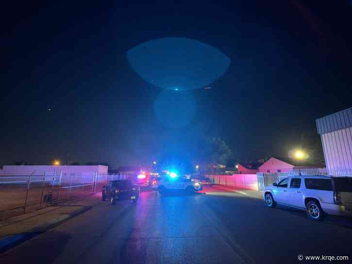 APD: Three people found dead in southeast Albuquerque