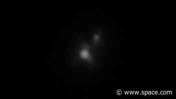 China's secretive space plane caught on camera in orbit (photos)