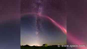Astrophotographer captures stunning views of northern lights and STEVE during brief encounter (photos, video)