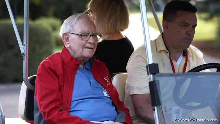 Buffett's Berkshire cuts Apple stake by half, boosts cash stockpile to $277B as it gets 'defensive’