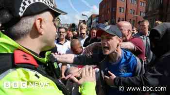 MP brands resort disorder 'violent thuggery'