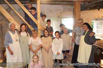 Kinder verbringen aufregenden Ferientag in der Mittelmühle