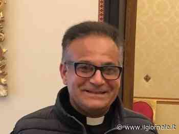 "Ti consumo di kiss". Gli sms di padre Melis e i regali agli ex alunni in cambio del silenzio