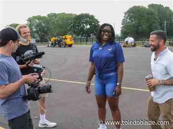 TPS bus driver gives TV host a lesson for Discovery Channel show