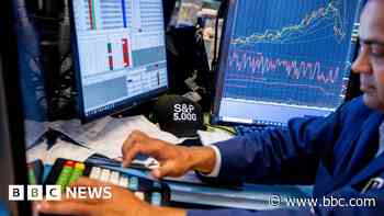 US stocks tumble on fears over slower growth