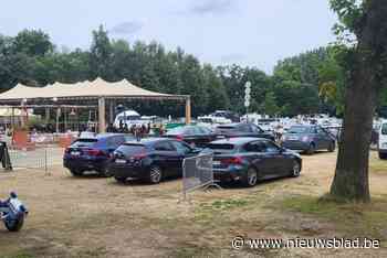 Parkeren aan zomerbar Bar Goose is niet toegestaan
