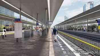 Metrodek op station Amsterdam Zuid geschoven boven hoofd reizigers