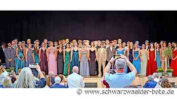 Entlassfeier in Altensteig: Josua Schmid erhält den Preis der Stadt