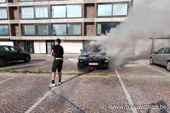 Toevallige politiepatrouille en crewlid WECANDANCE gaan brandend voertuig te lijf: “Plots was er een kleine ontploffing”
