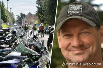 MTC The Walkers herdenkt overleden leden met ‘memory ride’: “Velen hebben nog steeds sympathie voor onze overleden president Eddy”