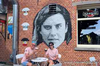 Wielercafé Welkom eert Sanne Cant met ereplaats op de gevel: “Unieke kans om voor eigen deur te schitteren”