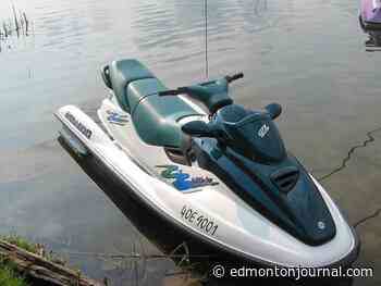 Edmonton man drowns in jet ski accident on eastern Alberta lake