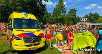 Snel handelen van badmeesters in Apeldoorn voorkomt erger: ‘Een echte teamprestatie’