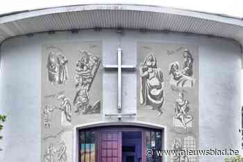 Tien kunstenaars beschilderen Italiaanse kerk in Hoevenzavel met Bijbelse taferelen