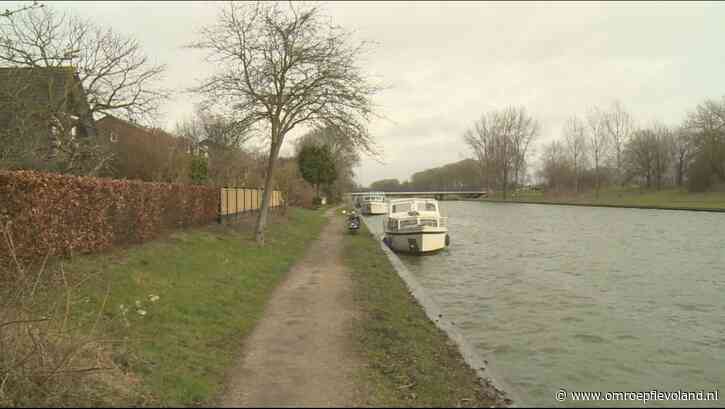 Lelystad - Opnieuw dode kat gevonden in Gelderse Diep, politie doet onderzoek