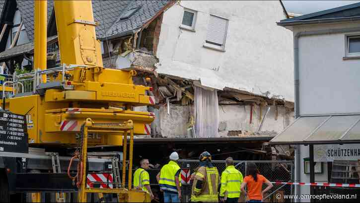 Urk - Wonderbaarlijke redding Urker gezin: Vader ook bevrijd uit ingestort hotel
