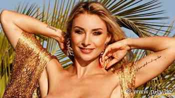 Stefan-Mross-Ex und "Verräterin": Anna-Carina Woitschack genießt den nackten Moment