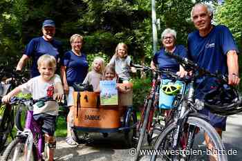 Klein und Groß mit dem Rad unterwegs